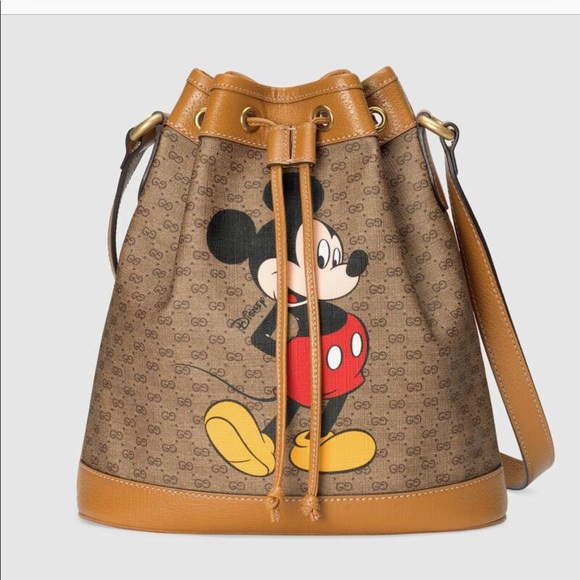 Meet your Posher, Laura - Picture 1 of 1